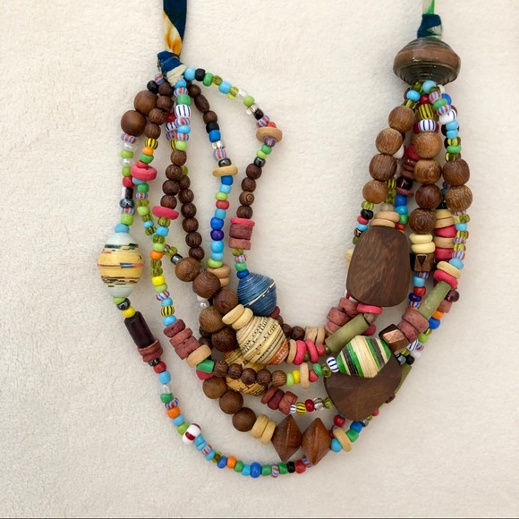 Set of paper bead necklaces - Picture 2 of 5